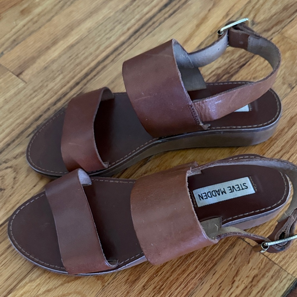 Steve Madden Tan Leather Sandals